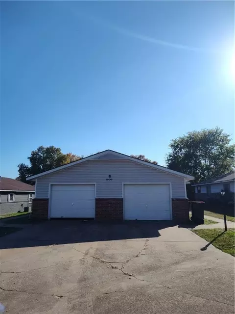 1909 Sycamore Pl, Springdale, AR 72762
