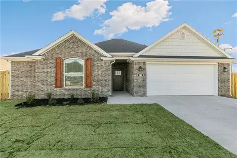 520 Poplar Rd, Centerton, AR 72719