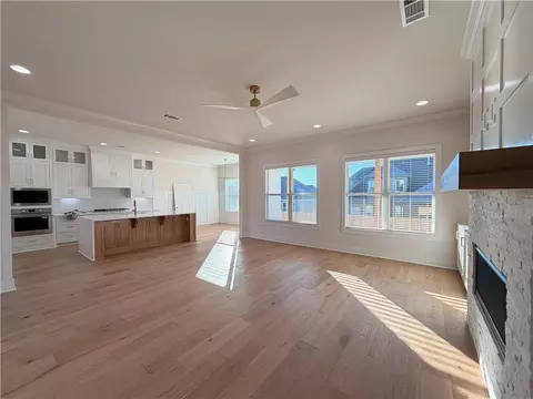 2723 Comet Cv, Lowell, AR 72745 photo 5