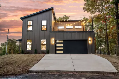 1 Alpha Cir, Bella Vista, AR 72715