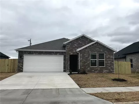 2440 Max Ave, Bentonville, AR 72713