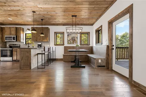 Dining - 2452 Ar 74 E, Jasper, AR 72641 photo 1 of 1