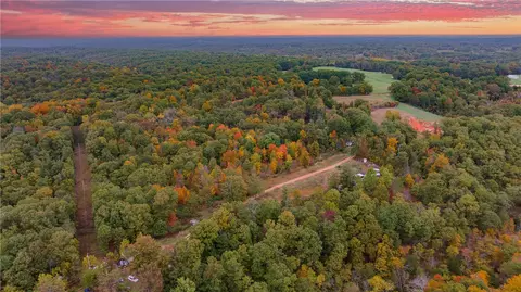 4307 Private Road 2217, Washburn, MO 65772