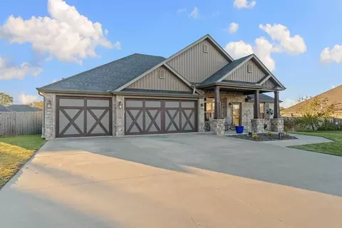 655 Ray St, Pea Ridge, AR 72751