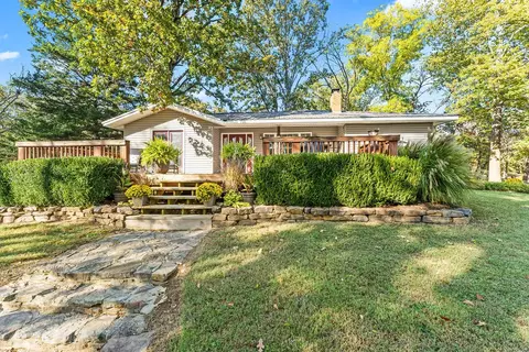 12342 Bluebird Rd, Gravette, AR 72736