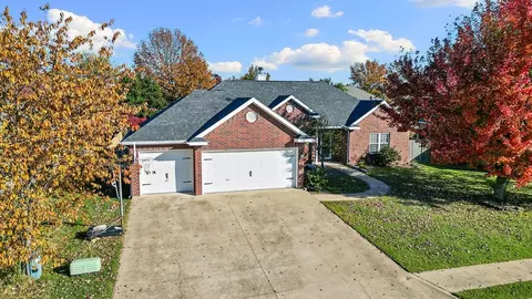 603 Drake St, Bentonville, AR 72712