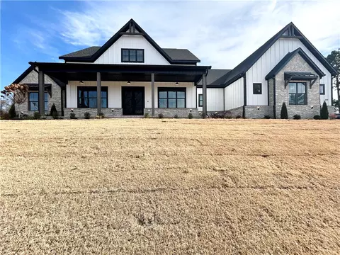 200 NE Healing Springs St, Bentonville, AR 72713