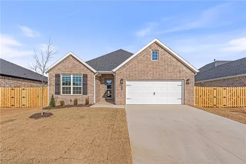 1912 Farmer St, Pea Ridge, AR 72751