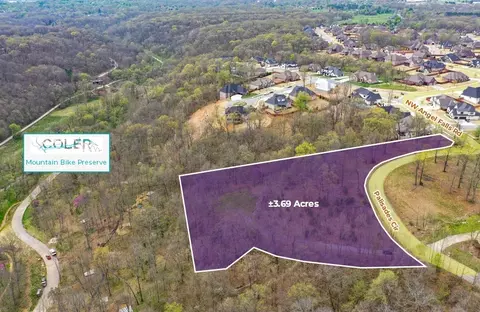 2813 Palisades Cir, Bentonville, AR 72712