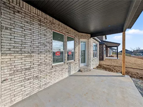 Exterior - 1841 Bluestem Dr, Centerton, AR 72719 photo 2 of 2