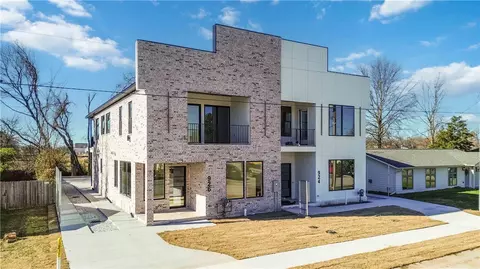 926 SE G St, Bentonville, AR 72712