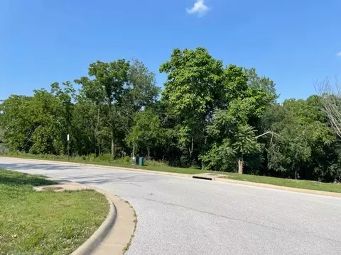 2934 N Lubbock Ln, Fayetteville, AR 72703