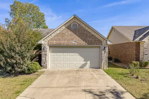 2811 Brighton Ct, Fort Smith, AR 72903