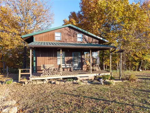 22908 Bidville Rd, Winslow, AR 72959