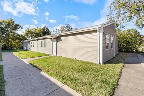 308 S Halsey St #A & B, Siloam Springs, AR 72761