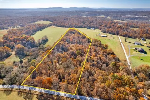 John Garrison Road, Fayetteville, AR 72704
