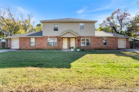 1506 E Central St #A & B, Siloam Springs, AR 72761
