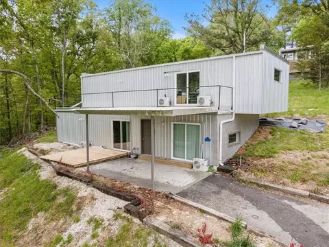 16139 Harmon Rd, Fayetteville, AR 72704