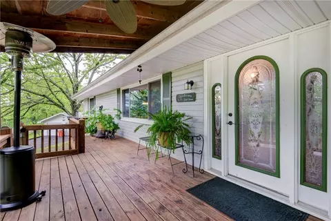 26742 Royal Point Dr, Shell Knob, MO 65747
