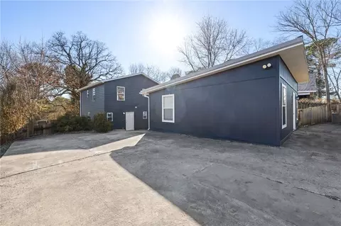457 E 7th St 1 2, Fayetteville, AR 72701