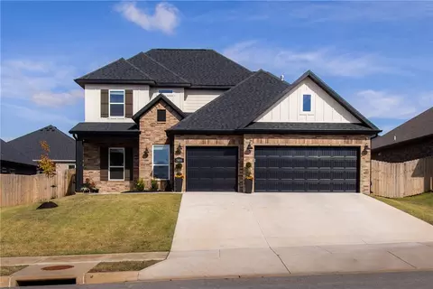 5404 SW Nandina Ln, Bentonville, AR 72713