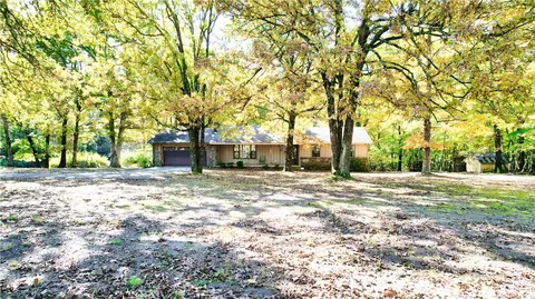 5943 Wheeler Rd, Fayetteville, AR 72704