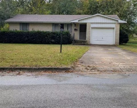 1401 Watson Ave, Springdale, AR 72764