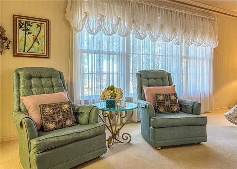 Living - 103 Oak Dr, Harrison, AR 72601 photo 4 of 4