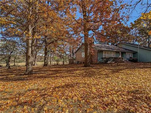 Exterior - 103 Oak Dr, Harrison, AR 72601 photo 10 of 21