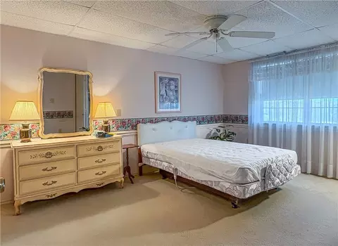 Bedroom - 103 Oak Dr, Harrison, AR 72601 photo 1 of 3