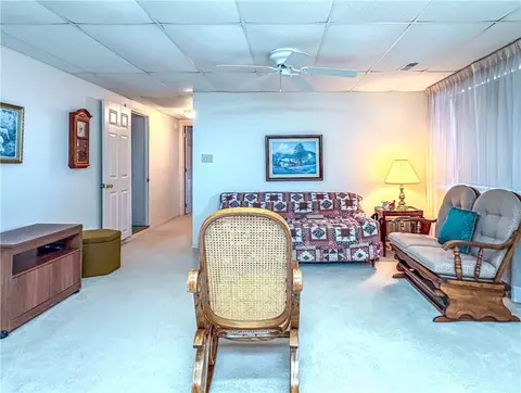 Living - 103 Oak Dr, Harrison, AR 72601 photo 3 of 4