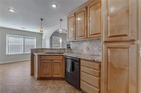 Kitchen - 132 Fox Run Cr, Centerton, AR 72719 photo 3 of 3
