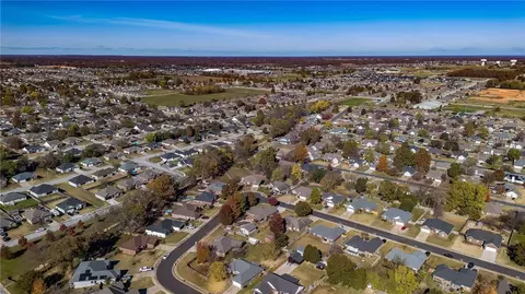 View/Area - 132 Fox Run Cr, Centerton, AR 72719 photo 3 of 3