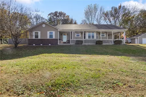 15225 Prairie Grove Lake Rd, Prairie Grove, AR 72753
