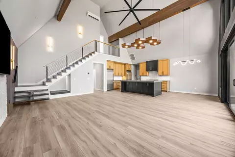 Living - 17837 Ventris Cove Cir, Rogers, AR 72756 photo 3 of 5