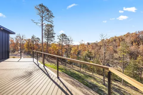Exterior - 17837 Ventris Cove Cir, Rogers, AR 72756 photo 4 of 11