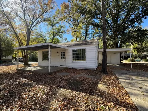 1401 N Detroit Ave, Russellville, AR 72801