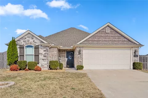 201 Genoa Way, Centerton, AR 72719