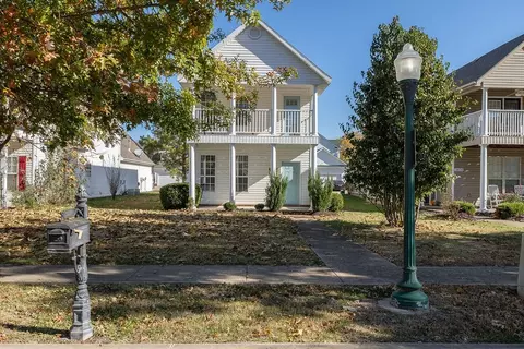 3608 S Tower Cir, Fayetteville, AR 72704