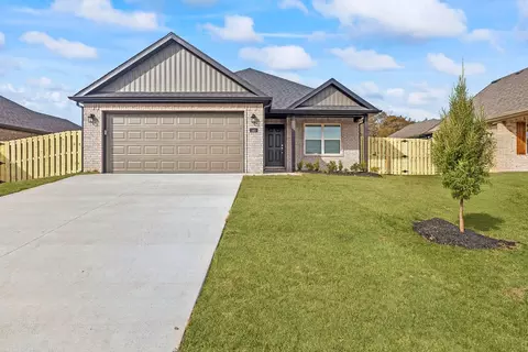 Exterior - 340 W Smith St, West Fork, AR 72774 photo 2 of 6