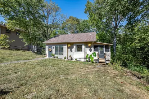 1272 Pace Ln, Pea Ridge, AR 72751