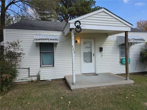 Exterior - 413 E Velma Ave, Springdale, AR 72764 photo 2 of 5