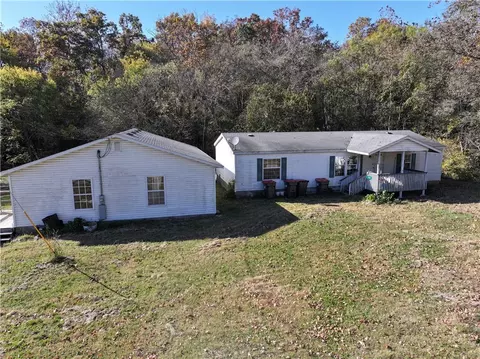 813 Bailey Rd, Pineville, MO 64856