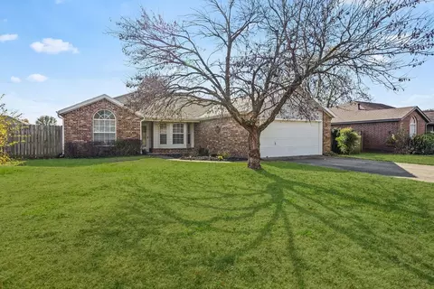 149 Robin Hood Ct, Springdale, AR 72764