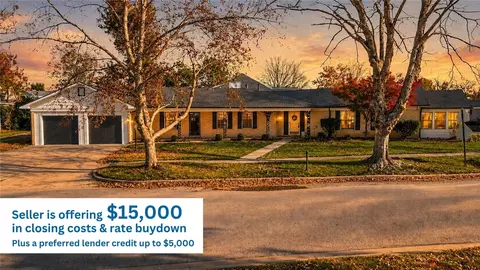 525 S 6th St, Rogers, AR 72756