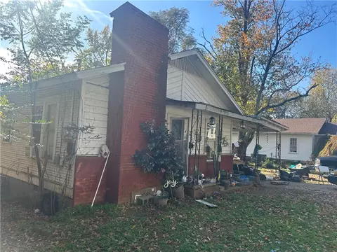 1309 Reynolds St, Clarksville, AR 72830