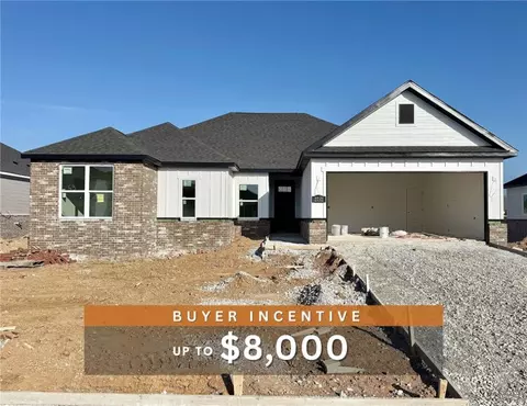 2732 Relaxation Ave, Springdale, AR 72764