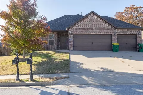 580 Lancaster Rd, Centerton, AR 72719
