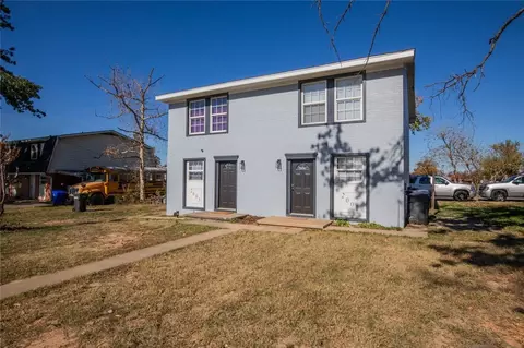 2001 W 2003 W Sycamore St, Rogers, AR 72758