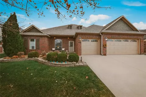 3901 SW Staverton Dr, Bentonville, AR 72713